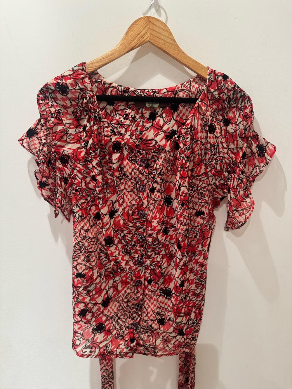 VINTAGE Eva Franco Floral Red Wrap Blouse with Tie Waist. Poly but soft. Size 6.